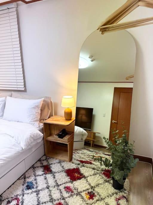 Holiday home Cozy And Comfy House/ Hongik St. Exit 2 10min
